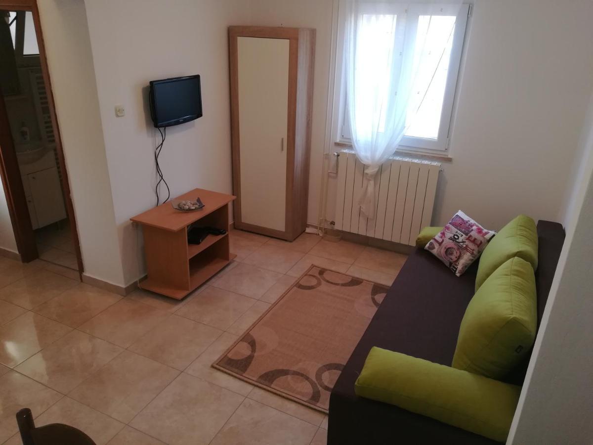 Apartments With A Parking Space Vinez, Labin - 11851 외부 사진