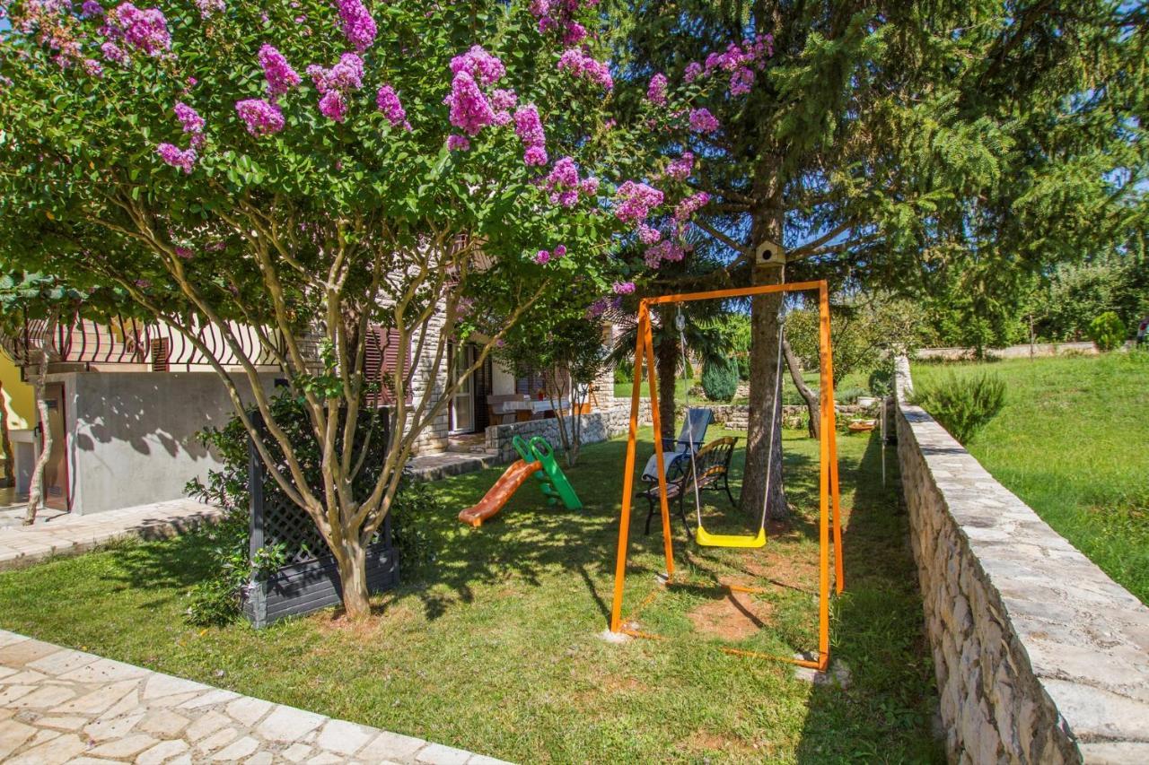Apartments With A Parking Space Vinez, Labin - 11851 외부 사진